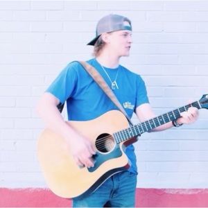 Meet your Posher, Aaron